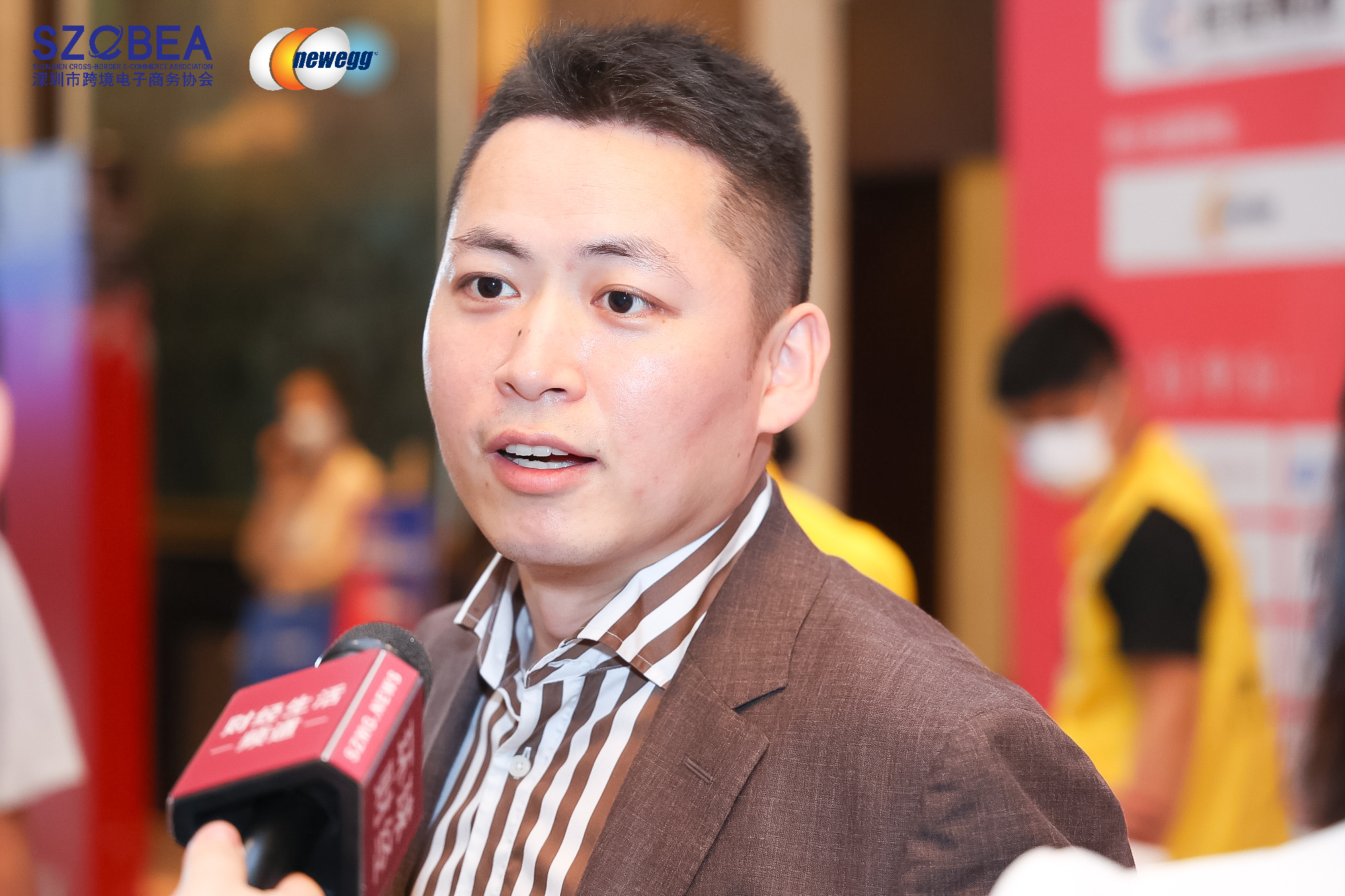 辰海集团董事长王永超接受深圳电视台《财经频道》采访，合规经营成发展基石
